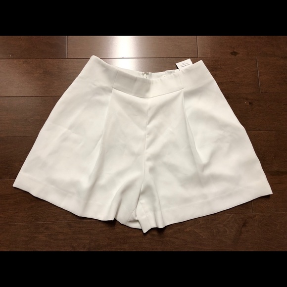 New with tag Club Monaco Chasym Shorts - Picture 2 of 3